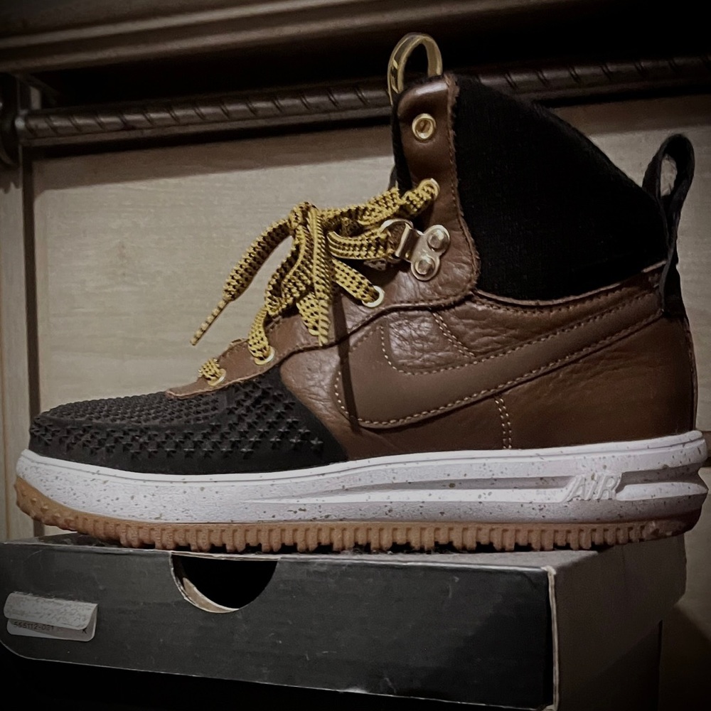 Nike Lunar Force